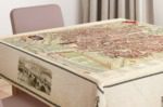 45990-2 mantel Madrid antiguo WEB 0